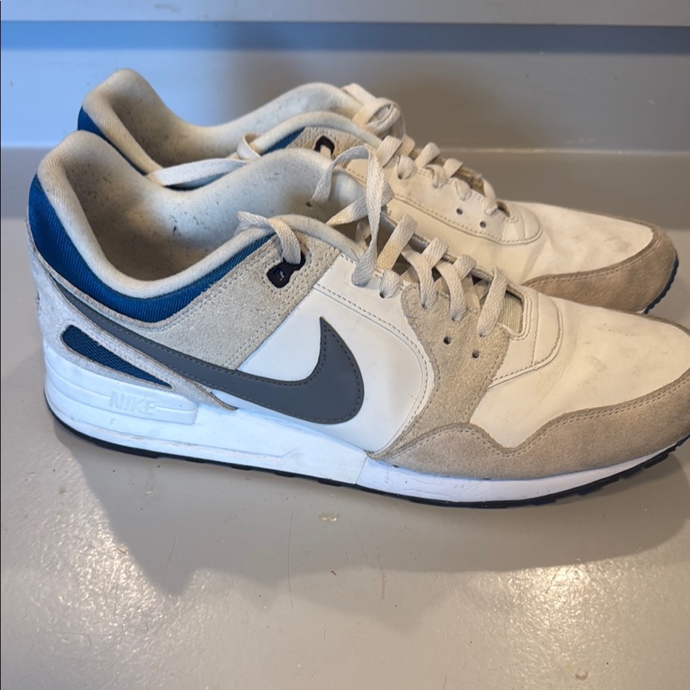Nike White and Blue Athletic Shoes